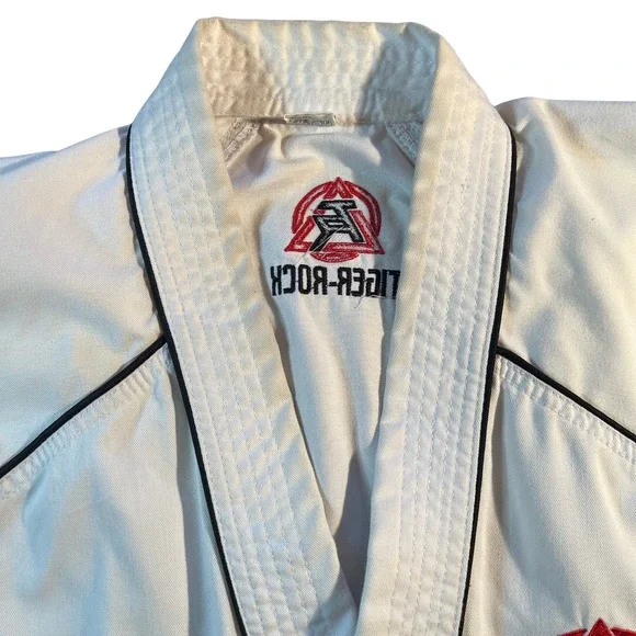Tiger Rock Kids White Karate Jacket Taekwondo Martial Arts Uniform Gi Size 2/150 - Picture 2 of 11